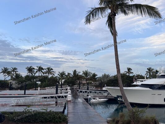 Marine-grade Aluminum Alloy 6061 T6 Gangway with 1.1m Height Handrails and Bolted Installation for Floating Docks